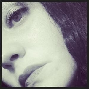 Meet your Posher, Bee